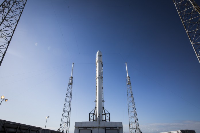 Falcon 9 FT, SES-9