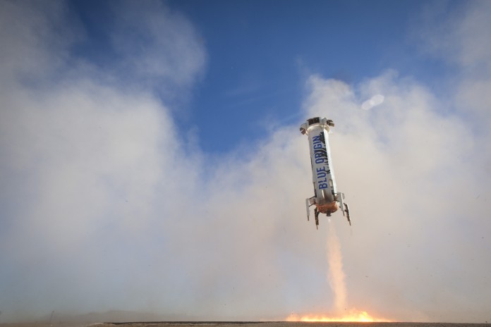 Atterrissage du module propulsif à l'issue du quatrième vol du New Shepard