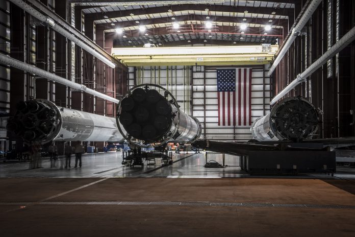 Trois étages de Falcon 9 récupérés