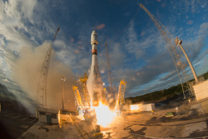 Sentinel 1B décolle depuis Kourou Soyouz Guyane