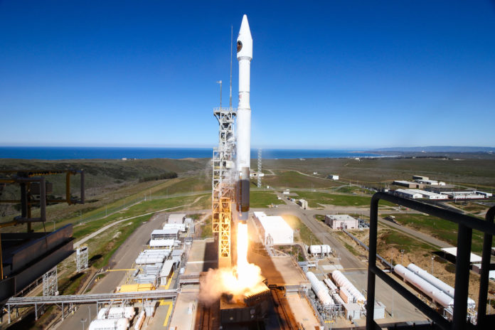 Atlas5-liftoff-nrol79_ULA-JSpotts