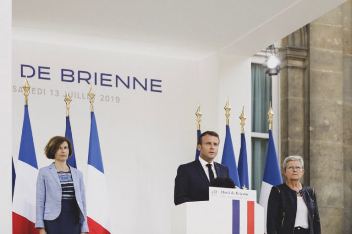46f27d89406119f8422dcc620f693029419d0a4c Macron Parly Darrieussecq