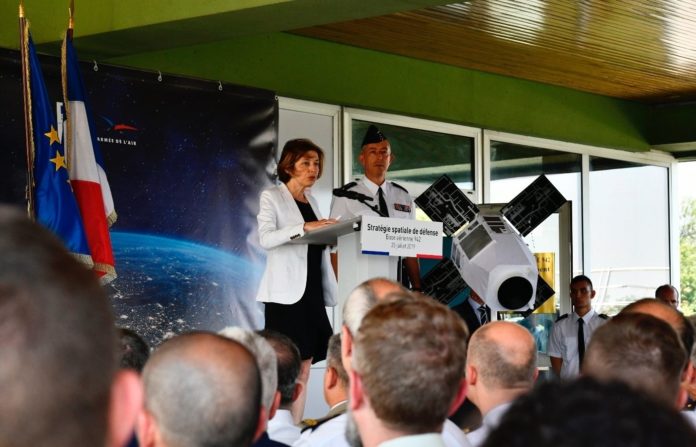 florence-parly-strate-gie-spatiale-de-de-fense-2019-e1564330339898 Florence Parly Stratégie spatiale