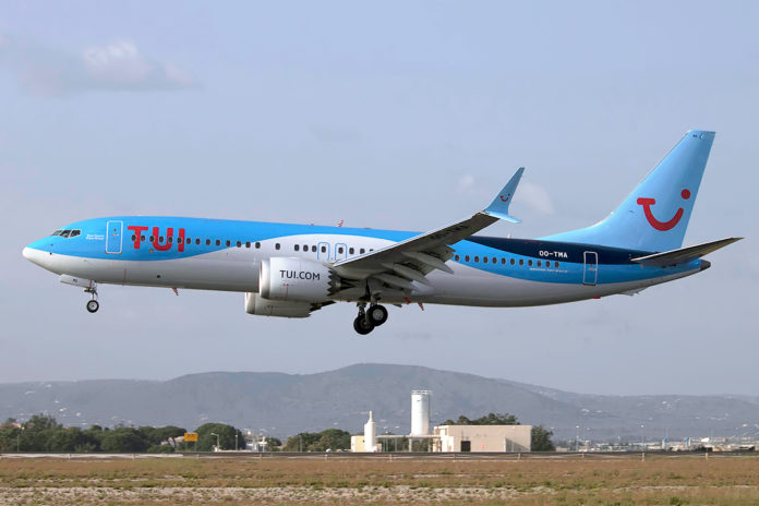 737 MAX TUI