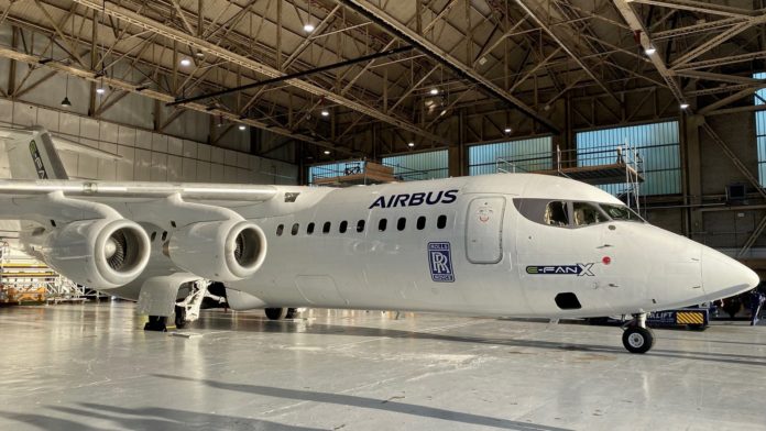 e-fan-x-first-characterisation-flight-from-cranfield-to-toulouse E-fan X
