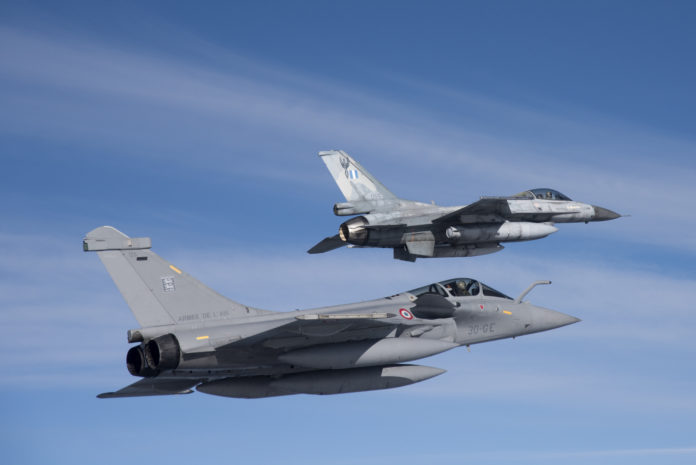 F-16 grec et Rafale