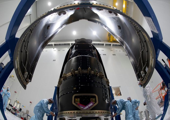 SEOSAT-Ingenio_fairing_closure Vega VV17