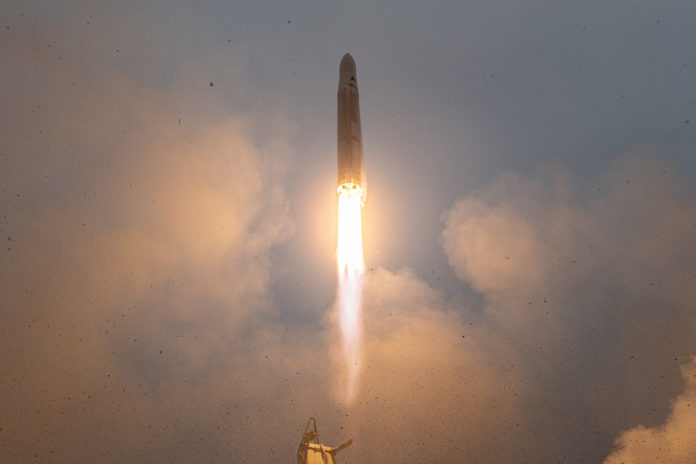 Décollage de l'Astra Rocket