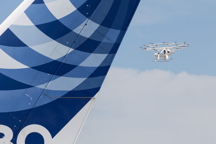 Volocopter-flies-at-Le-Bourget-Airport-scaled Volocopter