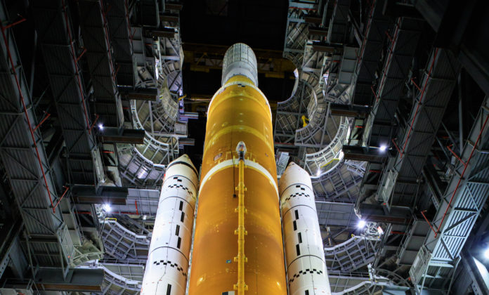 SLS d'Artemis 1