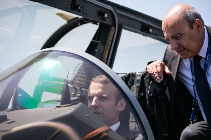 DA00029684_M Macron Candidats