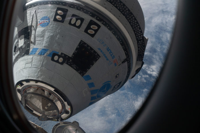 GMT141_00_55_Samantha Cristoforetti_More Starliner Starliner