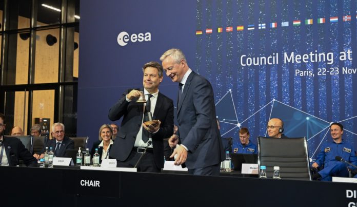 FiKl-YYWQAE4GLT ESA France Allemagne