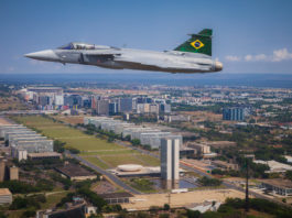 Gripen Saab Embraer Brésil