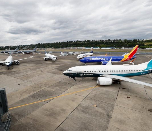 737 MAX Boeing