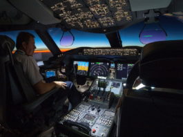 Cockpit 787 Collins Safran