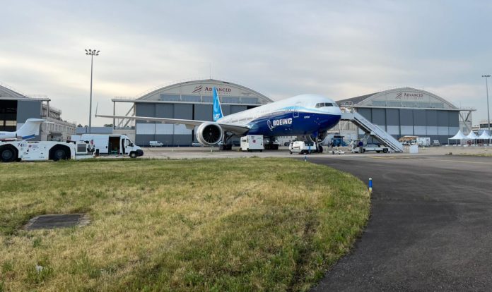 Bourget 777X