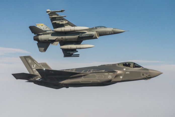 F-35A et F-16